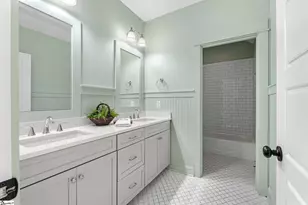 425 E Faris Rd, Greenville, SC 29605 - Photo 19