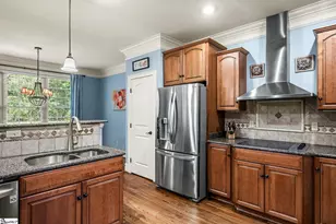 6 Mendenhall Ct, Simpsonville, SC 29681 - Photo 13