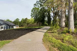 193 Dalmatian Dr, Spartanburg, SC 29307 - Photo 3