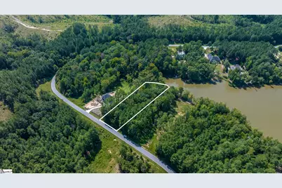 930 Eagles Harbor Drive, Hodges, SC 29653 - Photo 7