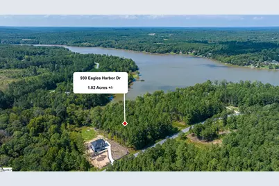 930 Eagles Harbor Drive, Hodges, SC 29653 - Photo 1