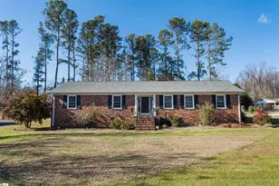 302 Peach Valley Dr, Spartanburg, SC 29303 - Photo 1