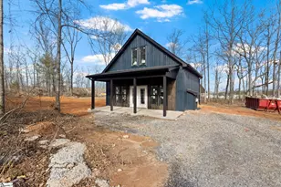 1002 Goodjoin Rd, Campobello, SC 29322 - Photo 1