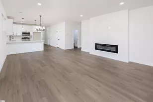 10 Pine Dr, Taylors, SC 29687 - Photo 5