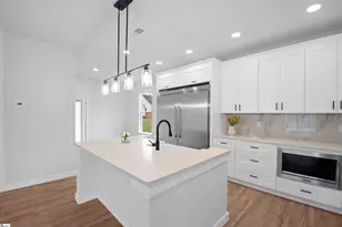 301 Front St, Easley, SC 29642 - Photo 17