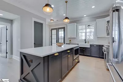 23 Phillips Avenue, Greenville, SC 29609 - Photo 9