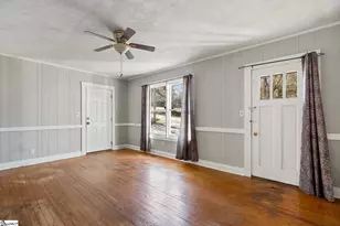 102 Aladdin St, Greenville, SC 29609 - Photo 9