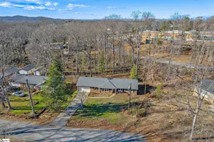 208 Bridgewood Ave, Taylors, SC 29687 - Photo 19