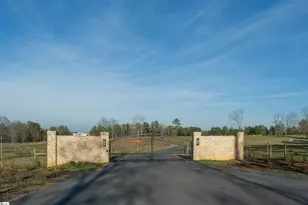 1425 S Harper St, Laurens, SC 29360 - Photo 3