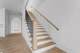 210 W Mountainview Ave, Greenville, SC 29609 - Photo 23