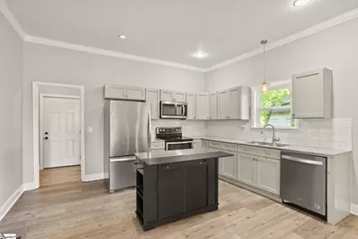 38 4th Avenue, Greenville, SC 29611 - Photo 9