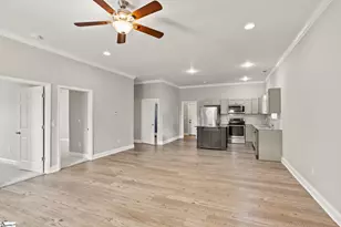 38 4th Ave, Greenville, SC 29611 - Photo 7