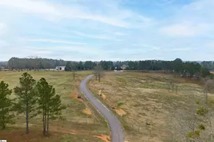 1425 S Harper St, Laurens, SC 29360 - Photo 1