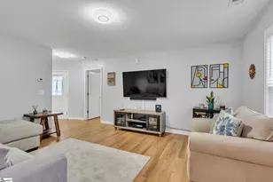 624 Ruddy Creek Cir, Greer, SC 29651 - Photo 3