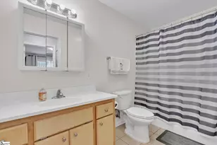 624 Ruddy Creek Cir, Greer, SC 29651 - Photo 17