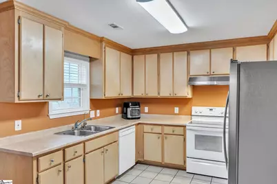 624 Ruddy Creek Circle, Greer, SC 29651 - Photo 9