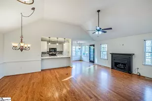 353 Worthington Cir, Spartanburg, SC 29303 - Photo 7