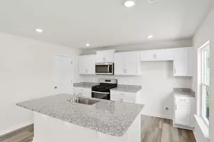 311 Roocroft Ct, Fountain Inn, SC 29644 - Photo 9