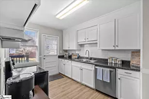 712 Florence St, Gaffney, SC 29340 - Photo 13