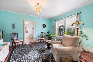 106 Memorial Dr, Greer, SC 29650 - Photo 9