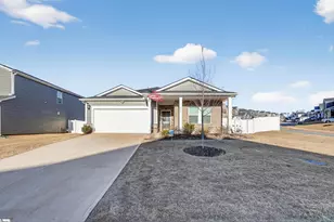 967 Burghley Cir, Greer, SC 29651 - Photo 3