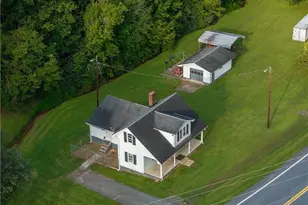 4273 Geer Hwy, Marietta, SC 29661 - Photo 3