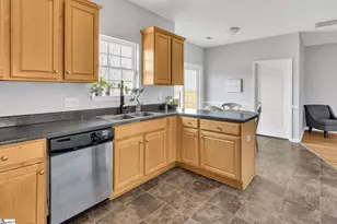 332 Capstone Ln, Spartanburg, SC 29301 - Photo 13