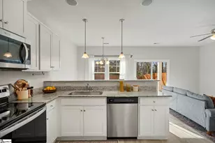 135 Highland Park Ct, Easley, SC 29642 - Photo 11