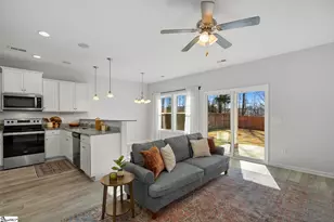 135 Highland Park Ct, Easley, SC 29642 - Photo 7