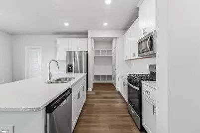 601 Hollybank Street, Fountain Inn, SC 29644 - Photo 7