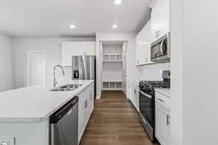 601 Hollybank St, Fountain Inn, SC 29644 - Photo 7