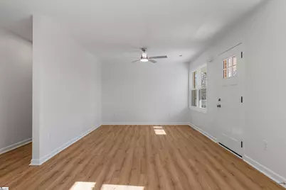 805 E Florida Street, Clinton, SC 29325 - Photo 7