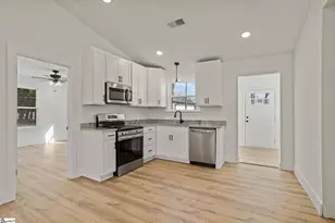 193 Pine Dr, Greer, SC 29651 - Photo 5