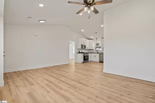 193 Pine Dr, Greer, SC 29651 - Photo 3