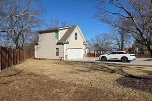 843 St Mark Rd, Taylors, SC 29687 - Photo 3