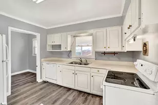 711 Spring Hill Ave, Spartanburg, SC 29303 - Photo 7