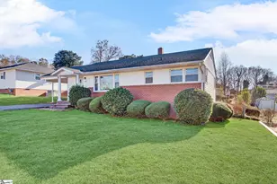 711 Spring Hill Ave, Spartanburg, SC 29303 - Photo 3