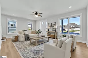 518 Coolwater Dr, Taylors, SC 29687 - Photo 3