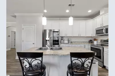 318 Barnhill Court, Greenville, SC 29617 - Photo 9