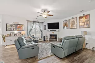 337 Barnhill Ct, Greenville, SC 29617 - Photo 9