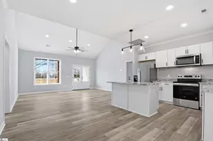 908 Beaverdam Rd, Williamston, SC 29697 - Photo 5