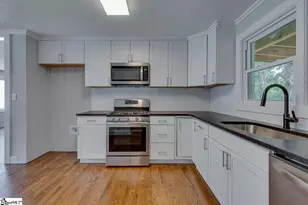 215 Elaine Ave, Taylors, SC 29687 - Photo 17