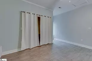 215 Elaine Ave, Taylors, SC 29687 - Photo 11