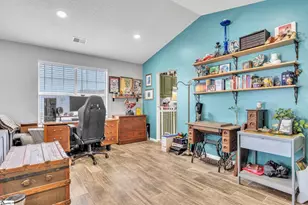 531 Country Gardens Dr, Fountain Inn, SC 29644 - Photo 5