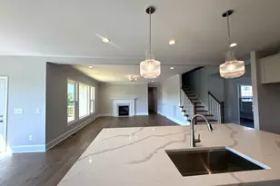 639 Creekway Ct, Greer, SC 29651 - Photo 9