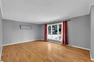 500 Stewart Dr, Easley, SC 29640 - Photo 3