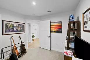 210 Bending Branch Rd, Greenville, SC 29605 - Photo 15