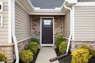 210 Bending Branch Rd, Greenville, SC 29605 - Photo 3