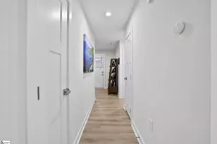 210 Bending Branch Rd, Greenville, SC 29605 - Photo 19