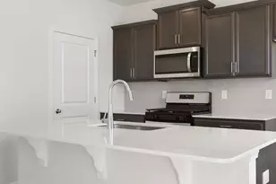 210 Alistar Ave, Gray Court, SC 29644 - Photo 9